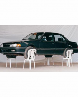 Mesa e Cadeiras em Polipropileno